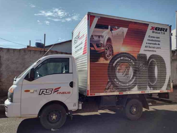 Novarte comunicação visual em Uberaba e região. Adesivos, Luminosos, Totens, Personalização de veículos, Banner, Fachadas em pcv, inox, mdf, entre outros serviços.