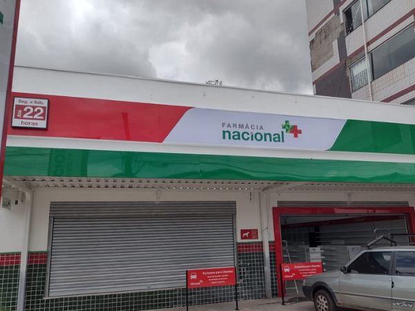 Novarte comunicação visual em Uberaba e região. Adesivos, Luminosos, Totens, Personalização de veículos, Banner, Fachadas em pcv, inox, mdf, entre outros serviços.